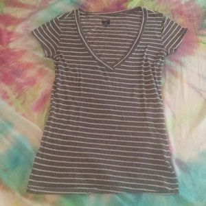 BDG V-neck tee shirt grey & white stripes small
